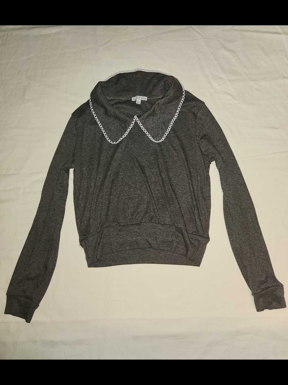Women’s Gray Long-Sleeve Cowl Neck Sweater with Contrast Trim